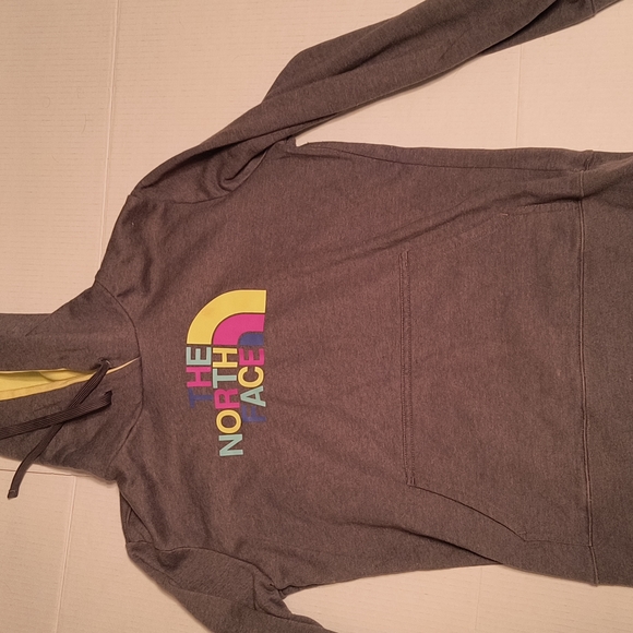 The North Face Tops - North face sweatshirt